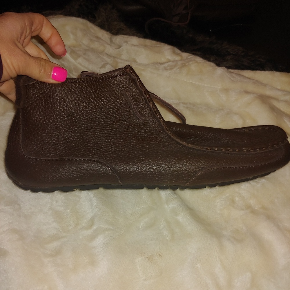 Men Ugh Moccasins